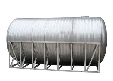 सिलेंडर आकार वेल्डिंग Assmebling के साथ क्षैतिज जल भंडारण टैंक